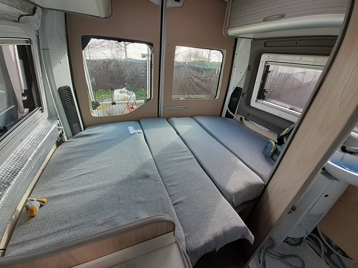 Sistema de cama convertible